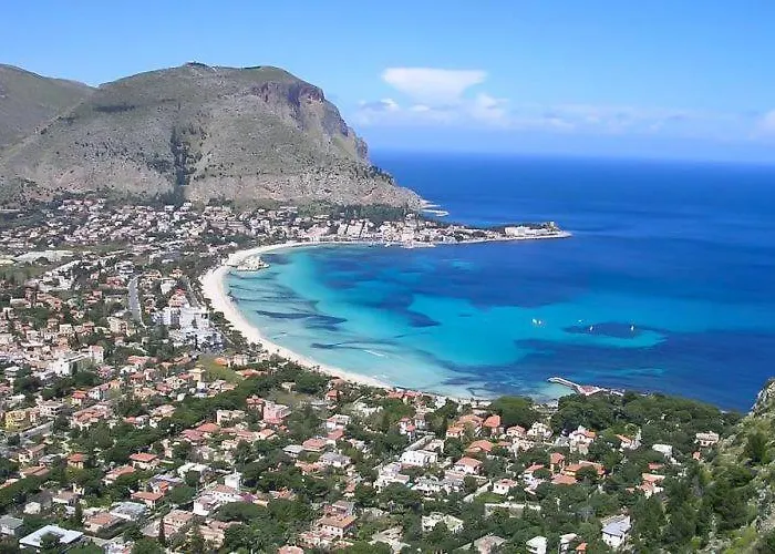 Mondello Rose House *